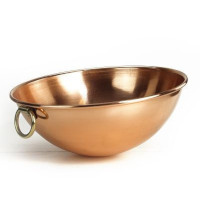 Edle Kupfertöpfe, Schüsseln und Küchenutensilien aus reinem Kupfer – perfekt zum Kochen, Rühren und Servieren. Hochwertig, langlebig, dekorativ.