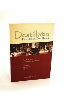 Destillatio - das Buch vom Destillieren - letzte Stücke
